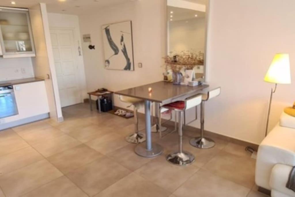 Appartement Terrasse Emplacement N° 1 艾姆布里亚布拉瓦 外观 照片
